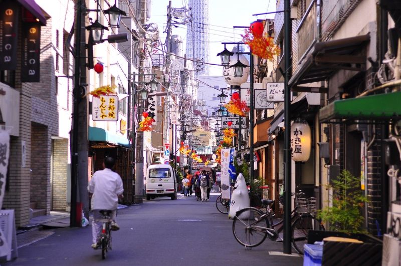 ▲一名網友在 PTT 發問「台灣給人的質感為何就是輸日本？」結果許多網友紛紛反駁，直指「台北品質好的店一堆，絕對不輸東京」。（示意圖／取自pixabay）