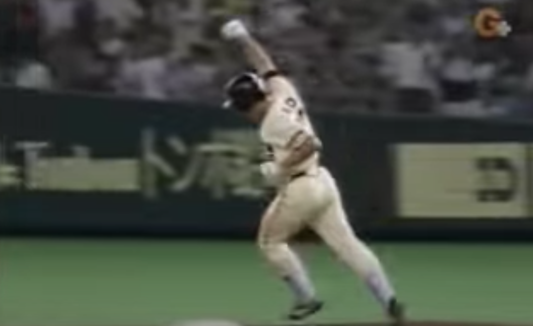 ▲呂明賜開轟。（圖／取自Youtube)