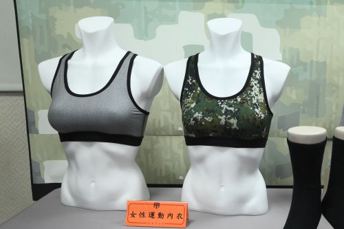 ▲不過有民眾點名，如果是「運動內衣、集中型Bra」則屬於例外，應避免靠近細聞，流汗後的味道會非常驚人。（示意圖／記者林柏年攝2020.06.16）