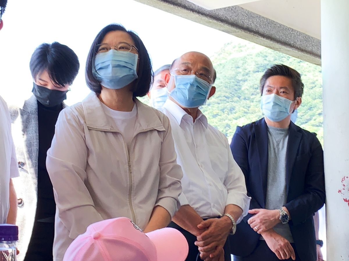 ▲蔡英文則回應，侯市長平常市政很忙，因此沒有特別麻煩他，中央與地方會一同合作拚經濟。（圖／記者宋原彰攝，2020.06.16）