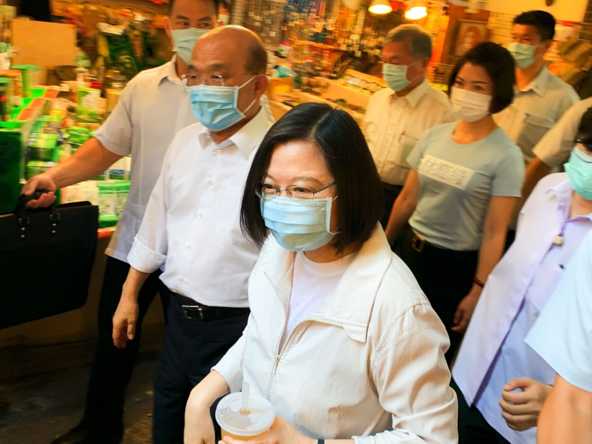 ▲對於蔣萬安說在島上辦釣魚大賽，蔡英文回應「國民黨立委常常把不同歷史時空發生的事錯置。」（圖／記者宋原彰攝，2020.06.16）