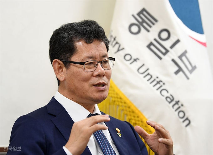 ▲韓國統一部長金鍊鐵表示已向總統文在寅提出請辭。（圖／翻攝自《韓國日報》／한국일보）