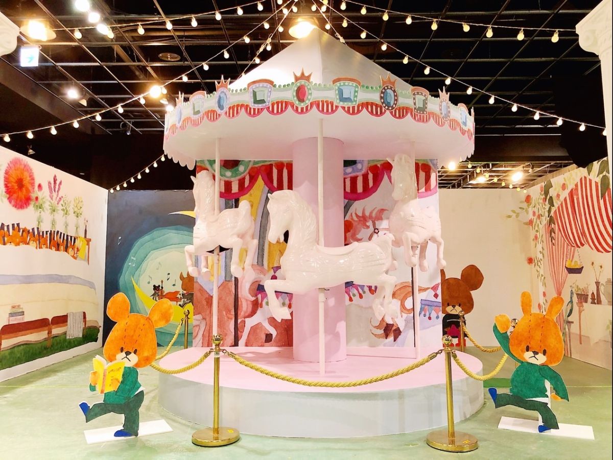 ▲ 「快閃超給利」夢時代推小熊學校等四大人氣角色期間限定店，共規劃16個互動體驗區，加上眾多療癒商品，好拍又好買。（圖／記者陳美嘉攝）