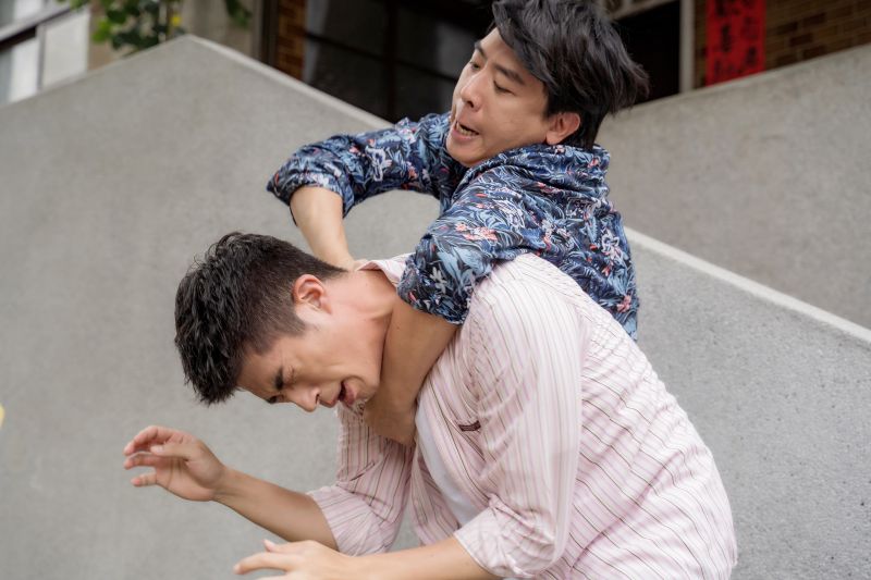 梁赫群、梁正群首同台 一見面兄弟鬩牆大打出手