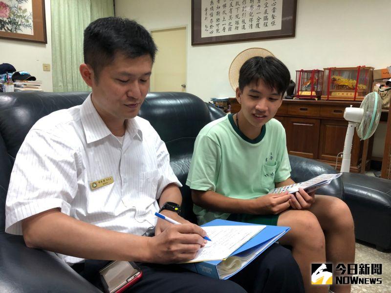 叫人揪心 父母雙亡堅強面對 莊子瑋獲總統教育獎