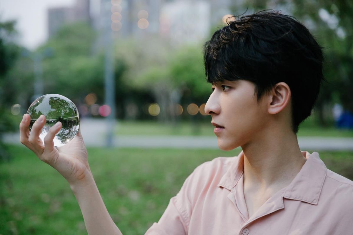 ▲創作新人邵羽新歌引發爭議。（圖／邵羽臉書）