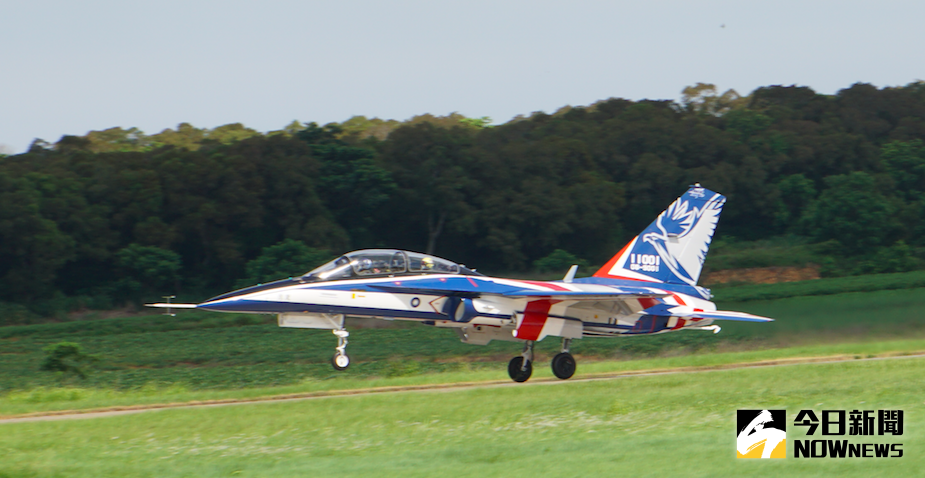 ▲勇鷹高教機22日舉行首飛展示。（圖／記者呂炯昌攝.2020.06.22）