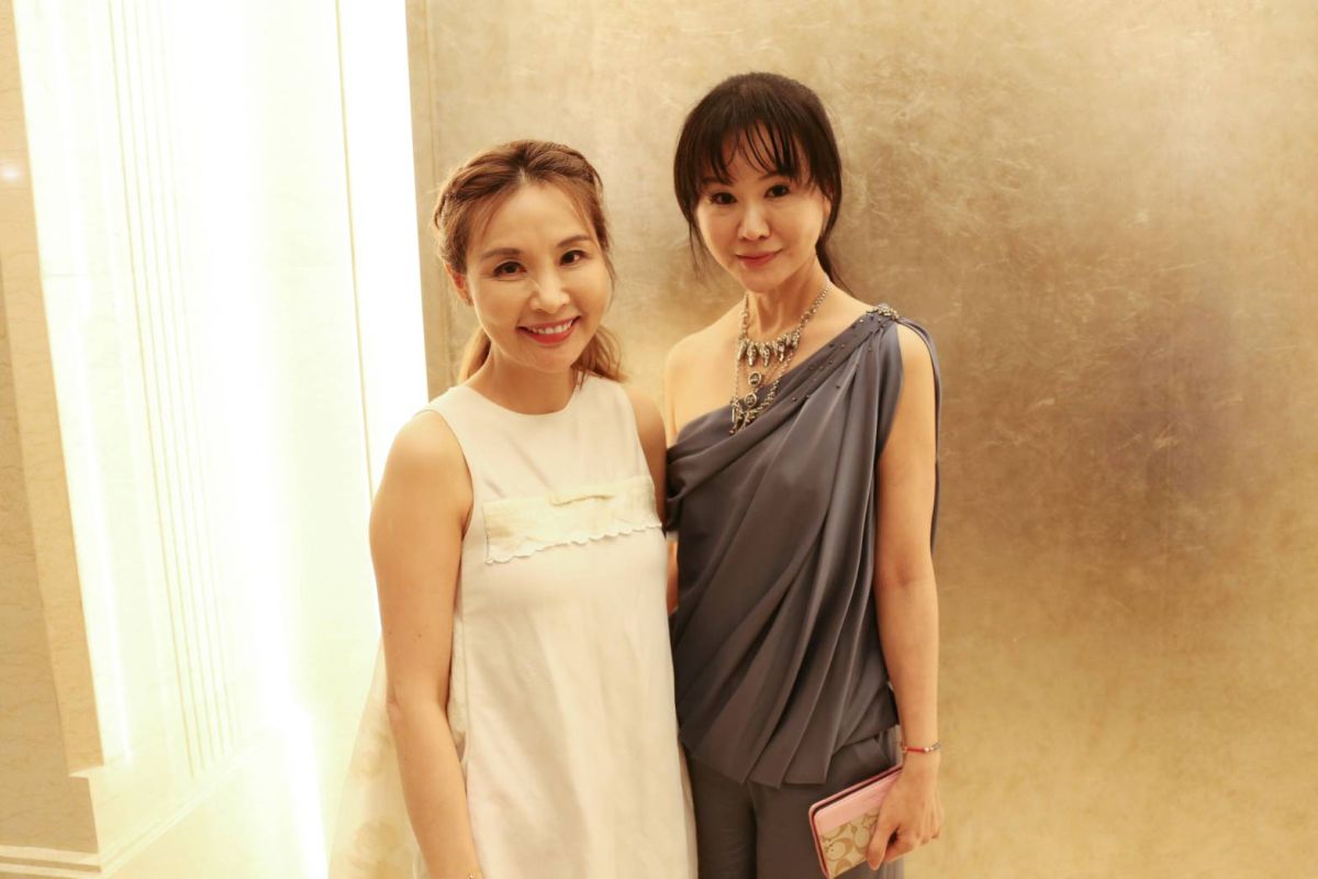 ▲許聖梅（左）和張如君是好姊妹。（圖／中華全球城市選拔協會提供）