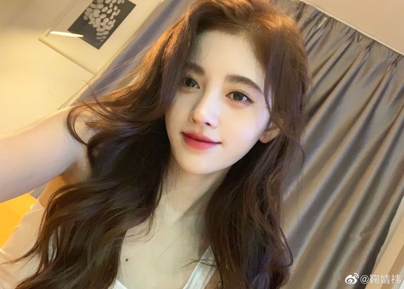 ▲鞠婧禕臉蛋精緻甜美。(圖/鞠婧禕微博)