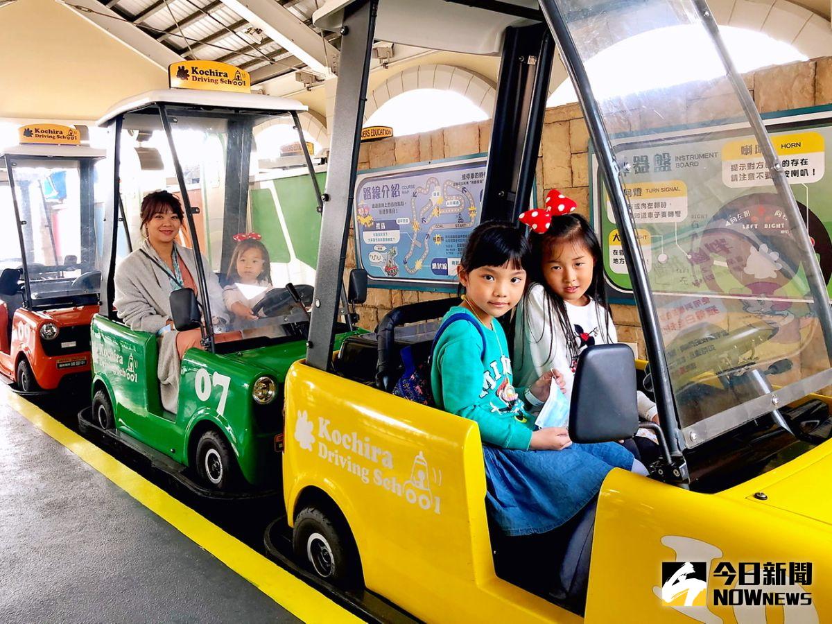 ▲ 端午連假與商場結合的樂園，推出超值優惠吸引民眾消費。（圖／記者陳美嘉攝，2020.06.23）