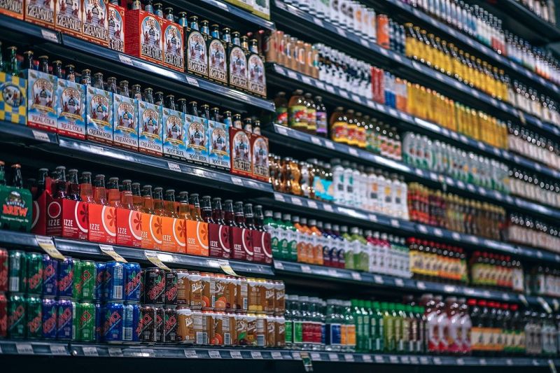 ▲超商內有各種品牌、口味的飲料。（示意圖／翻攝自 Pixabay ）