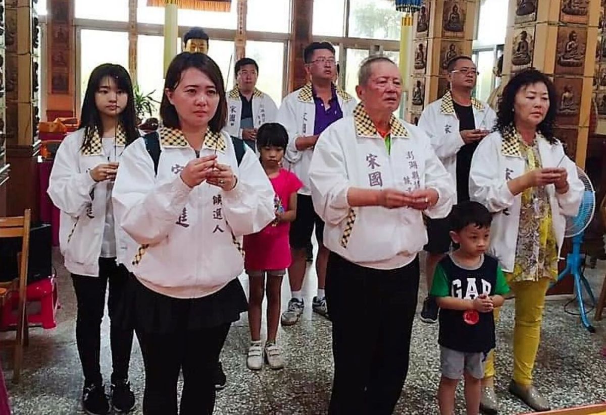 ▲因病辭世澎湖縣議員宋國進，其家族在23日傳出可能推派他的女兒宋昀芝出馬參選，由2018年的選舉結果分析，宋昀芝在補選中獲勝的機率相當高。（圖／翻攝自宋昀芝臉書）