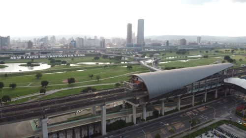 ▲二重疏洪道重劃區水岸宅新建案開價喊到6字頭。（圖／信義房屋提供）