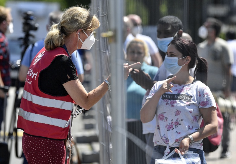 ▲歐洲國家迎來第二波新冠肺炎疫情，近日德國因實施普篩導致醫療資源崩潰，引發國際關注。（示意圖／美聯社／達志影像）