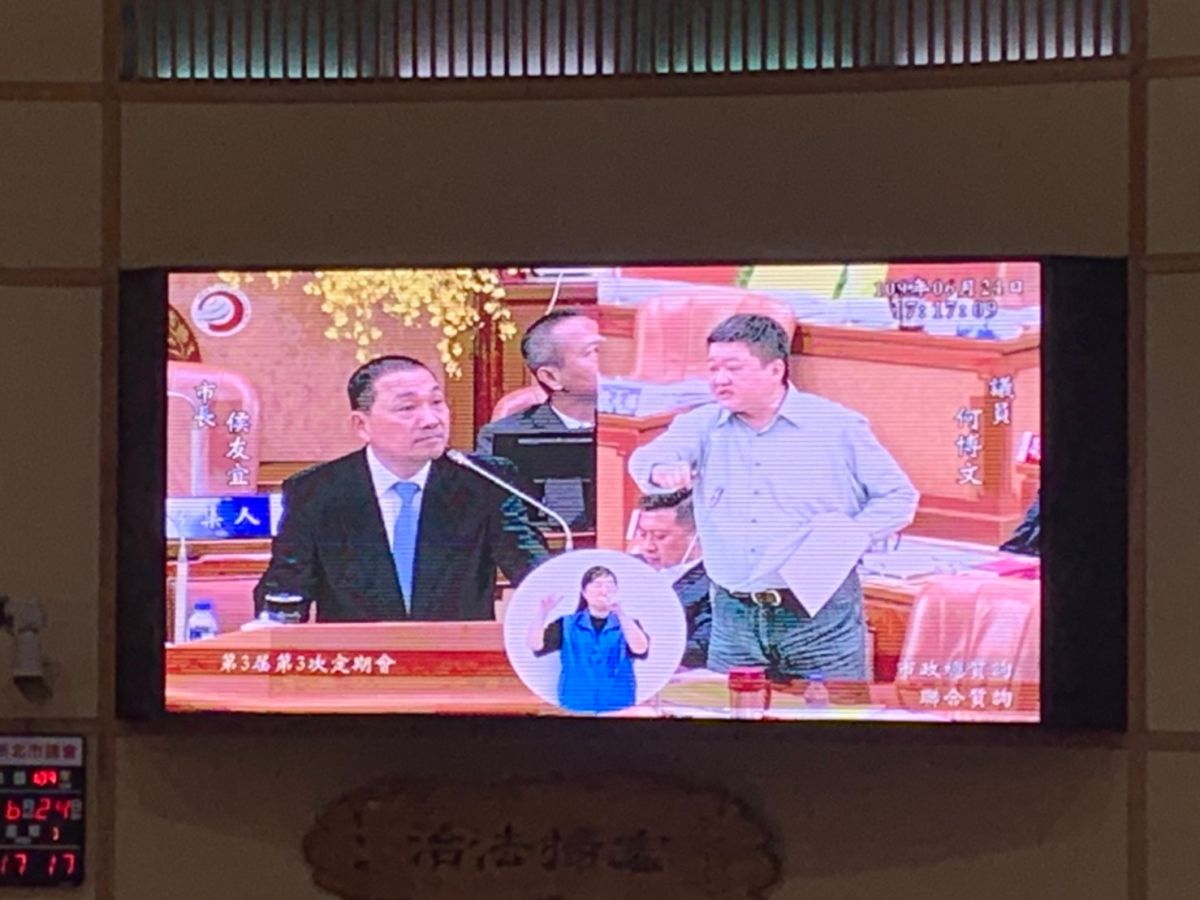 ▲侯友宜表示，園內樹木因罹患褐根病全面刨除，後續將請農業局成立專案小組，檢視每棵樹木健康。（圖／記者宋原彰攝，2020.06.24）