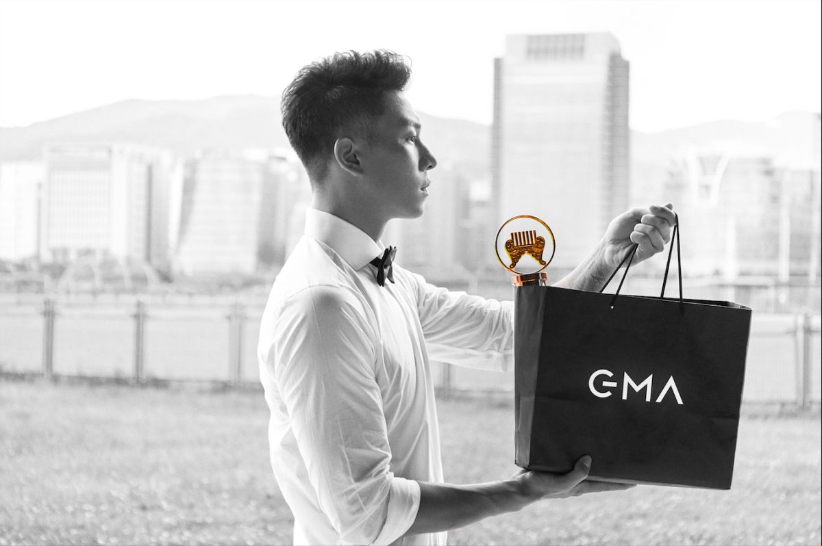 ▲頑童MJ116的瘦子化身金曲特派員，宣布金曲獎「不缺席」。（圖／台視提供）