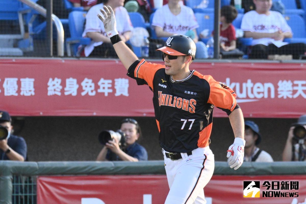 ▲林安可開轟。（圖／吳政紘攝）