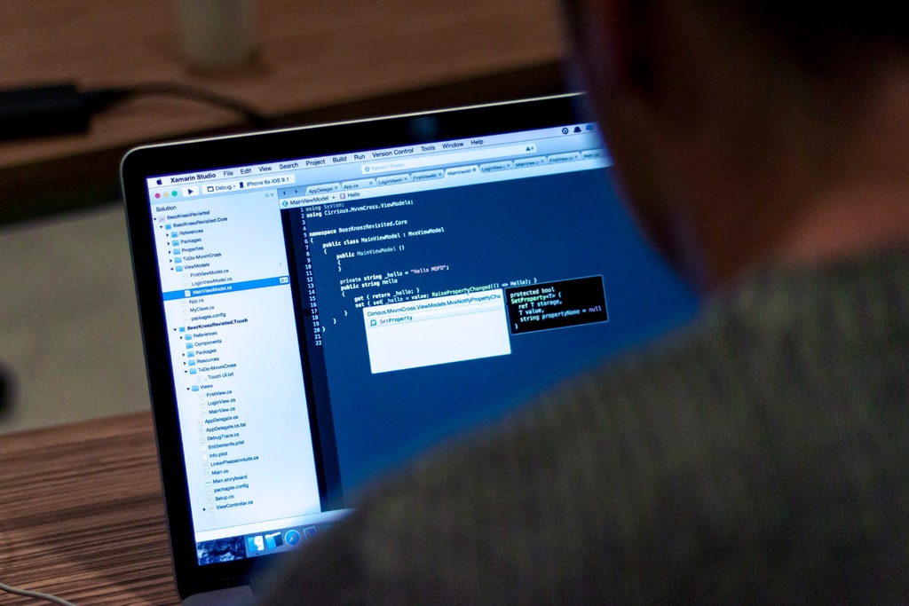 ▲近期就有位大陸學生，翻牆使用推特與其他大陸網友爆發口角，一怒之下狠嗆對方是「支那廢物」。（圖／翻攝Pxhere）