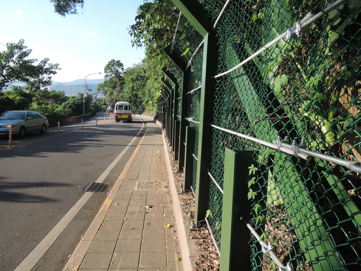 ▲陽明山湖山路一段今（ 28 ）日中午 12 時發生遊覽車追撞公車事故，公路總局調查，遊覽車定檢及駕駛資格均符合規定。（示意圖／台北市政府工務局）