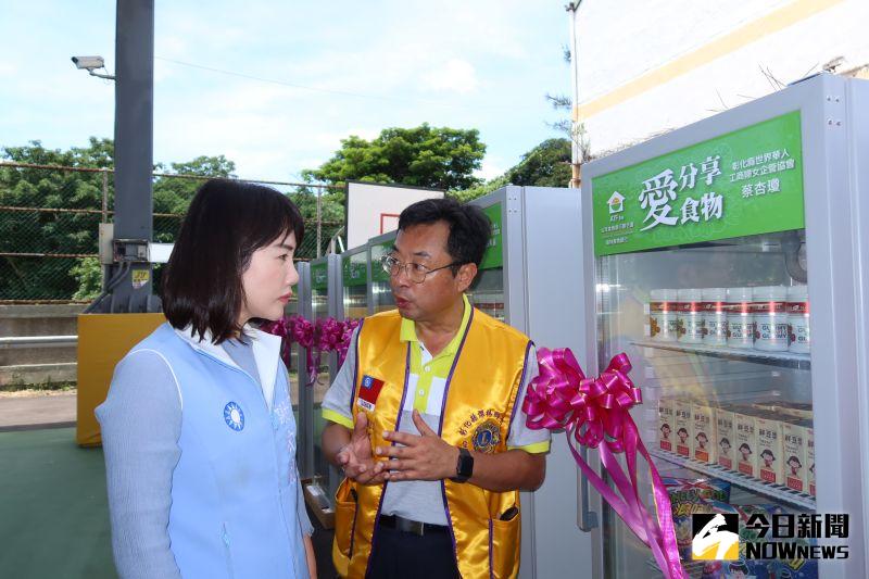 ▲樂林食物銀行發起人二林鎮長蔡詩傑,匯聚社會各界力量,將企業、善心民眾分享出來的物資媒合到福利邊緣戶手中。(圖/記者陳雅芳攝,2020.06.28)