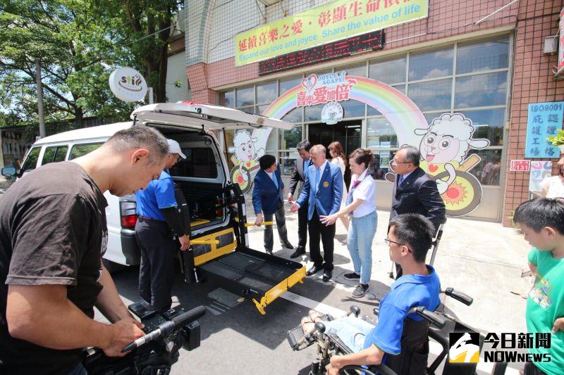 ▲身心障礙朋友每天需依靠三輪車、電動輪椅、或家長接送。(圖/記者陳雅芳攝,2020.06.28)