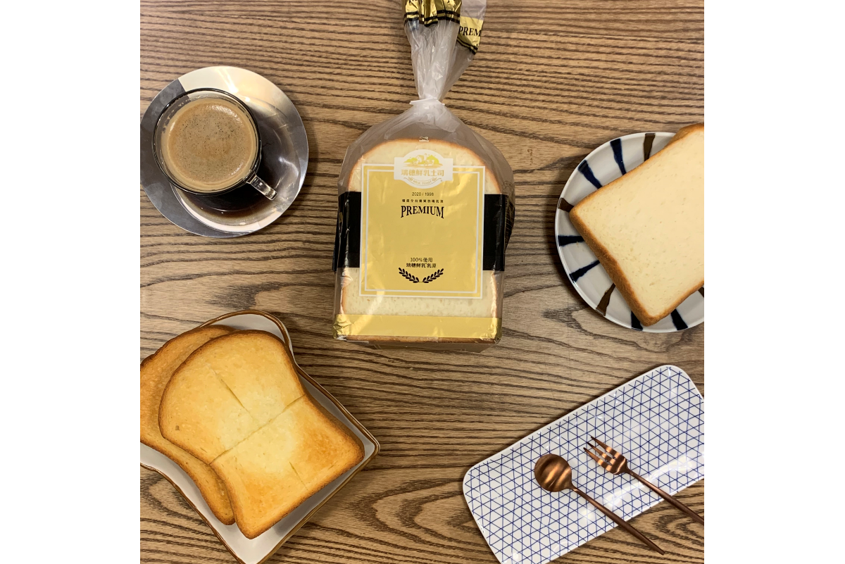 ▲ 不讓國外品牌專美於前，在地品牌推出瑞穗鮮乳土司PREMIUM，強調製程不加一滴水的究極工藝，每天限量供應售完為止引發瘋搶熱潮。（圖／資料照片）