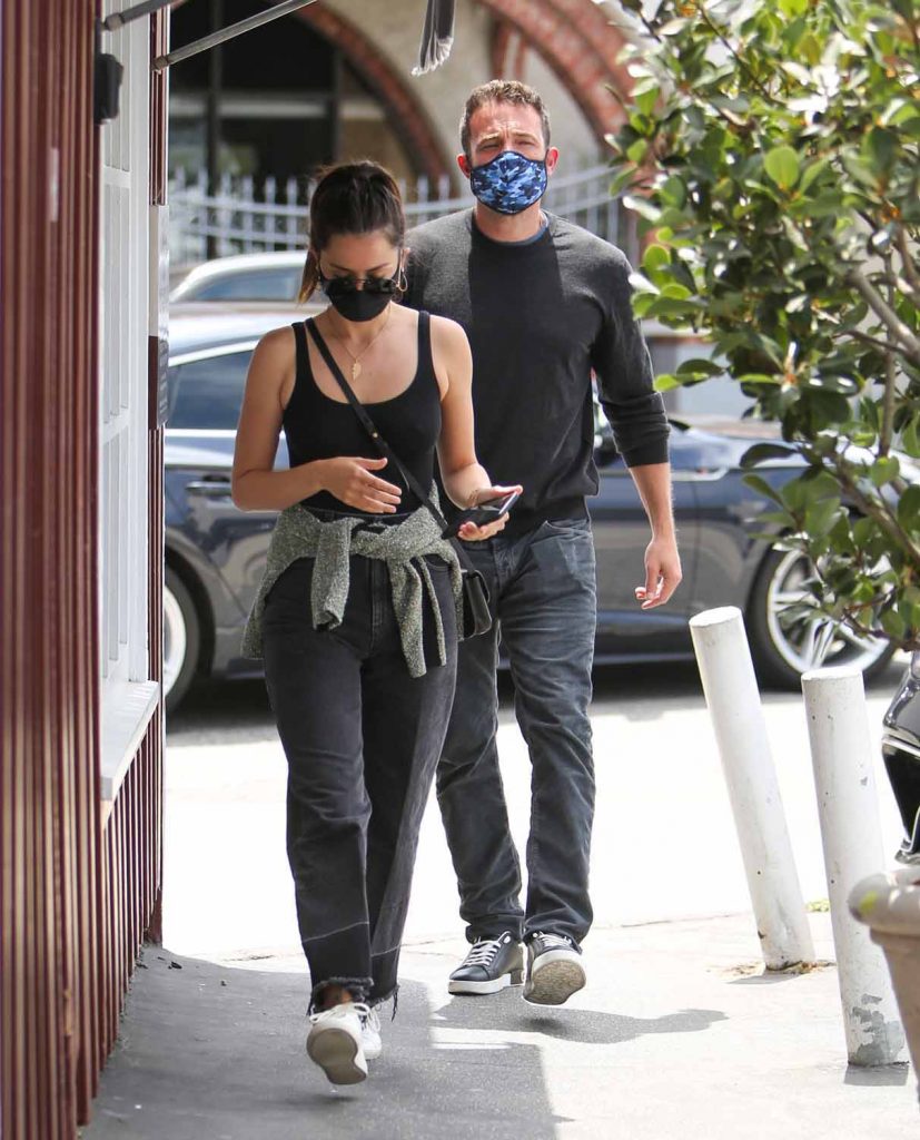 Mandatory Credit: Photo by Shutterstock (10686219a)<br />Ana de Armas and Ben Affleck<br />Ana de Armas and Ben Affleck out and about, Los Angeles, USA – 20 Jun 2020