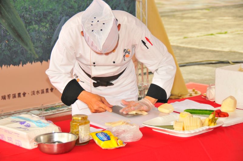 ▲名廚現場料理示範。(圖/旅食樂)