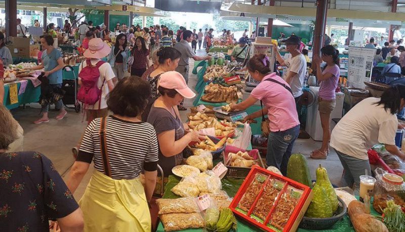 ▲民眾在希望廣場展售會上可以採買最新鮮的新北好筍。(圖/旅食樂)