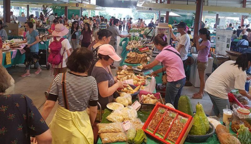 ▲民眾在希望廣場展售會上可以採買最新鮮的新北好筍。（圖／旅食樂）