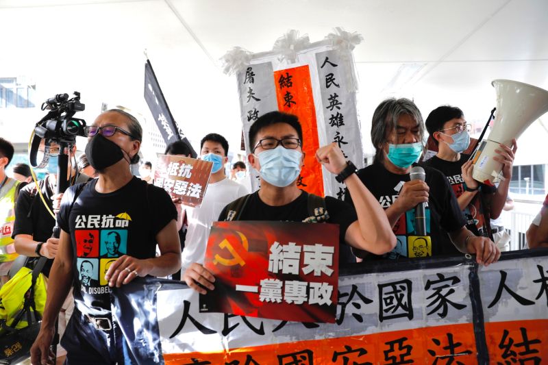 ▲就在香港主權移交23周年前夕,中國全國人大常委會昨天上午以162票全票通過「港版國安法」,引發高度爭議。(圖/美聯社/達志影像)
