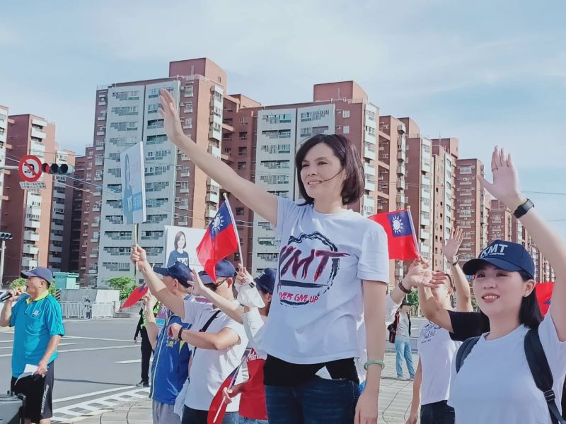 ▲國民黨高雄市長候選人李眉蓁也表達支持香港立場,以行動來支持國民黨提案修法,更支持我們的香港朋友。(圖/李眉蓁競辦提供)