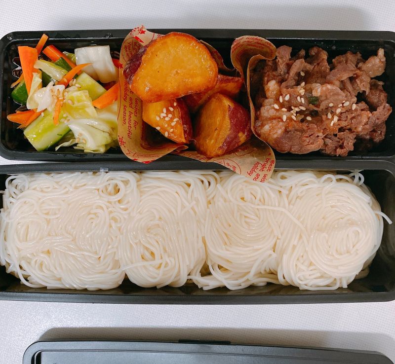 ▲日本一位網友以零用金當作誘因，讓國三兒子每天下廚做晚餐，引發熱議。（圖／翻攝自@miramania56