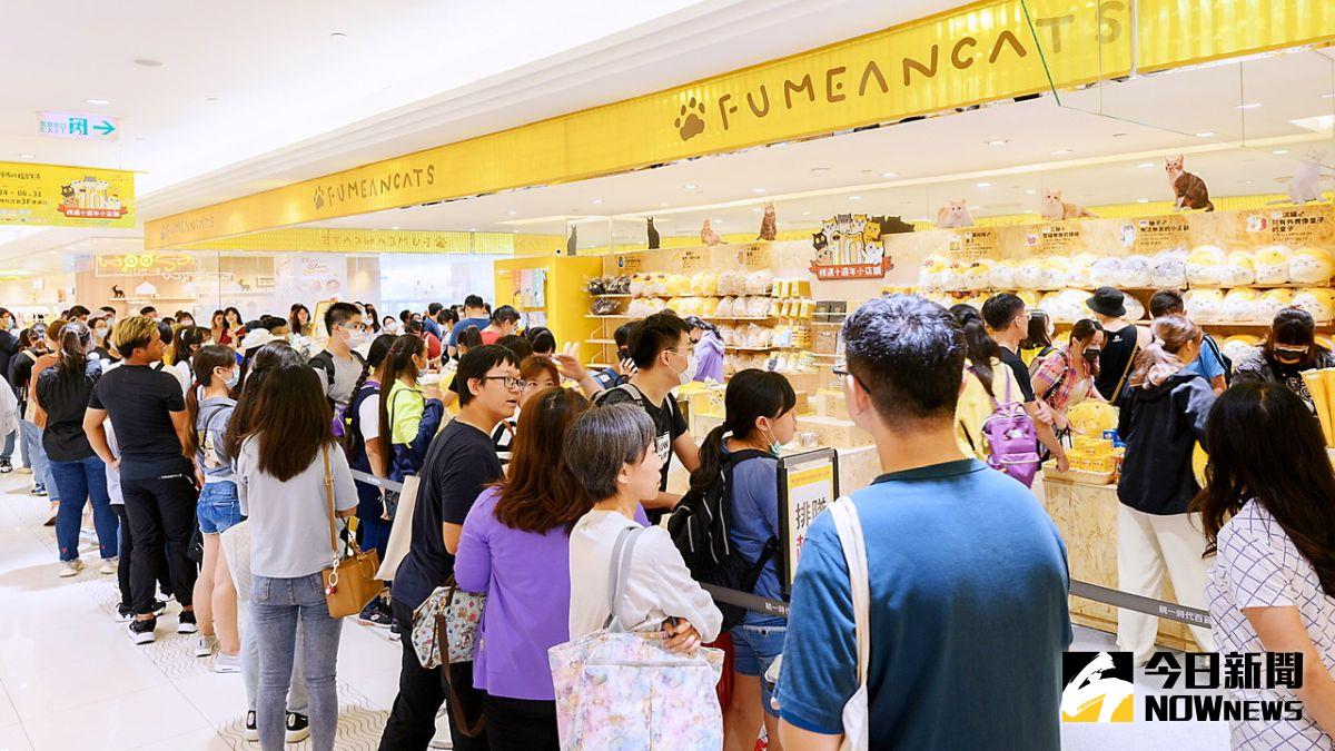 ▲夢時代推出振興經濟活動刺激消費，快閃店更是人氣爆棚。（圖／記者陳美嘉攝，2020.06.30）
