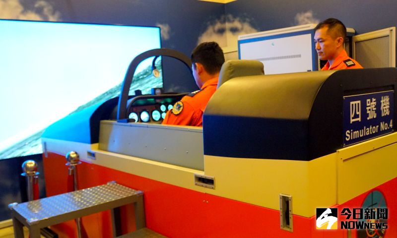▲T-34C飛行模擬機。(圖/記者呂炯昌攝.2020.07.03)