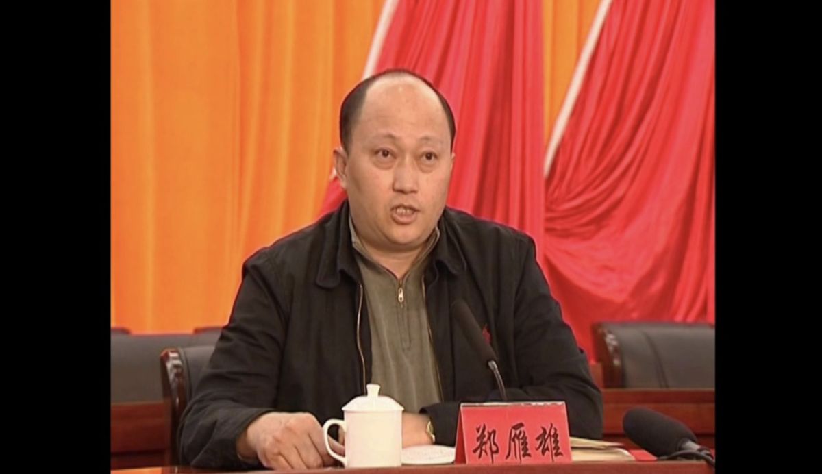 ▲香港國安公署署長鄭雁雄，曾以強硬手段處理烏坎村民怨，並嗆「外媒信得過，母豬都會上樹」。（圖／截自YouTube影片）