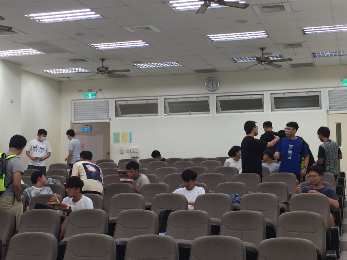 ▲台電成立「校園電力系統改善專案推動小組」，盤點後需增加15萬台新冷氣、汰換5萬台舊冷氣，用電量約增加30萬瓩。（圖／NOWnews資料照，記者陳雅芳攝）