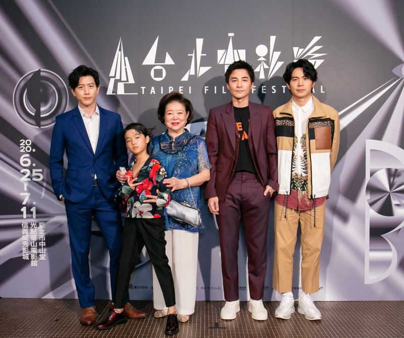 ▲《親愛的房客》主演莫子儀(左起)、白潤音、陳淑芳、是元介、姚淳耀出席首映。(圖/台北電影節)