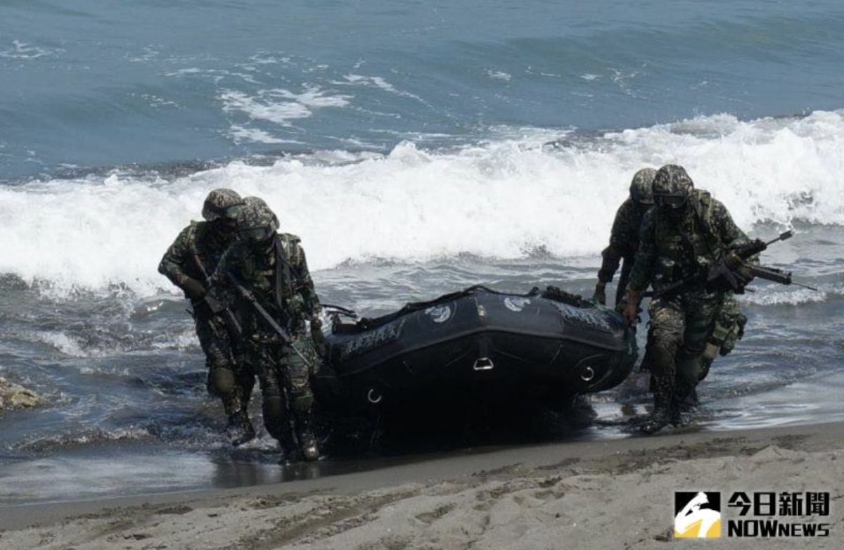 ▲海軍漢光36號演習13日登場，7月3日進行聯興操演時，海軍陸戰隊99旅步二營小艇翻覆，造成3名陸戰99旅隊員落海，其中2人不幸死亡。（示意圖／NOWnews資料照）