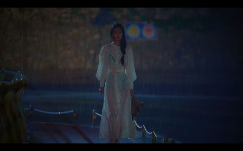 ▲徐睿知有高顏值與好身材,完美撐起劇中華麗服裝。(圖/Netflix)