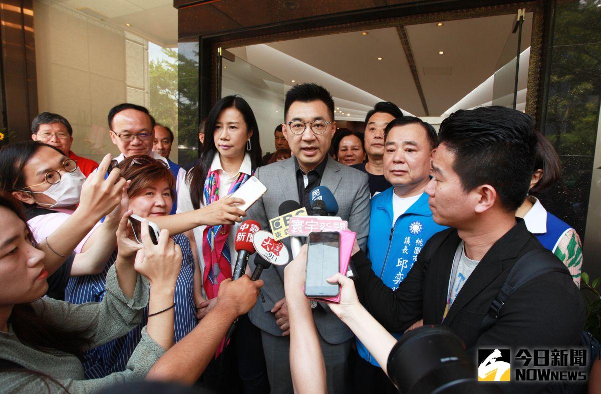 ▲對於高雄市黨籍議員退出黨團運作，江啟臣緩頰表示「這是暫時的」。（圖／記者李春台攝, 2020.07.06）