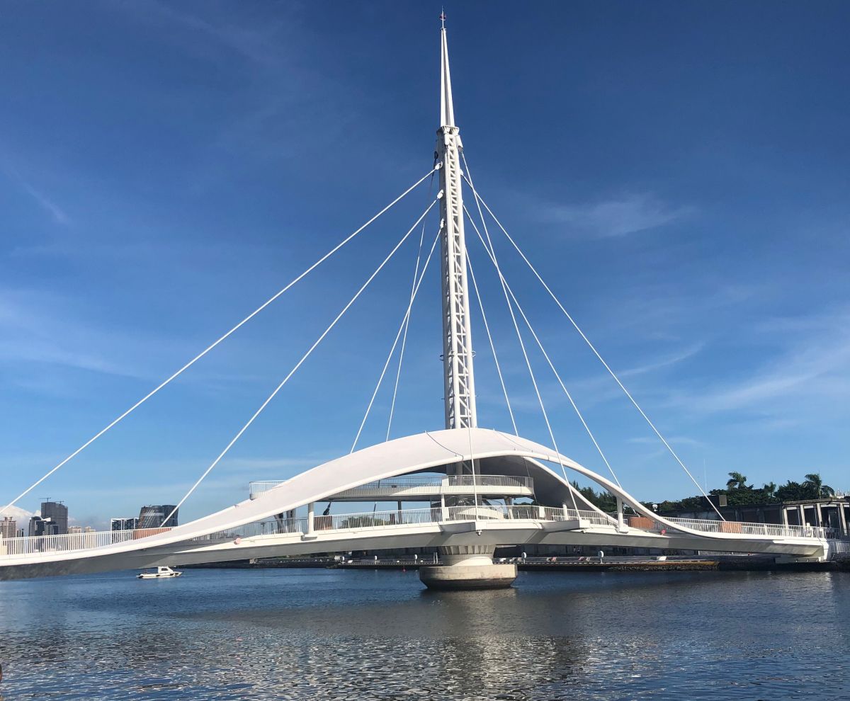 ▲全台首座水平旋轉橋─高雄港大港橋啟用。(圖／記者黃守作攝，2020.07.06)