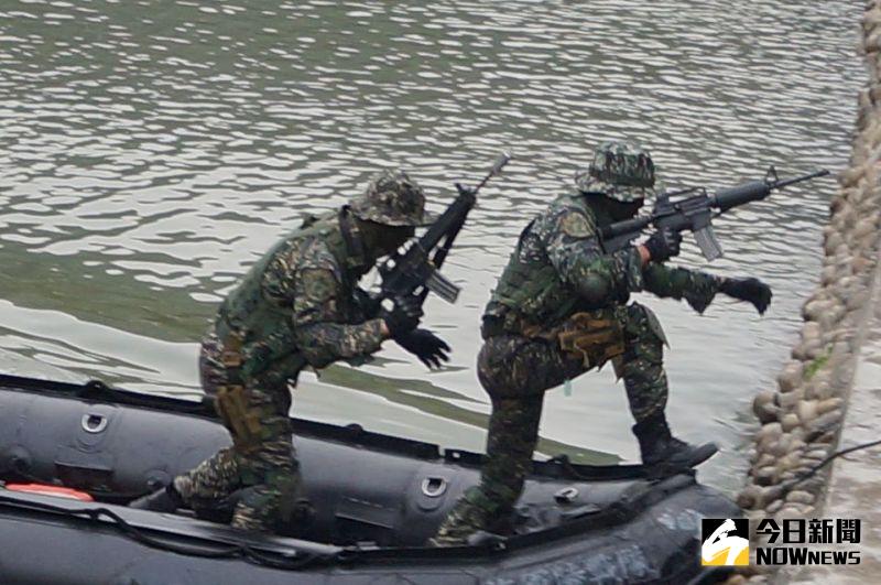 海軍聯合操演膠艇翻覆　中士阿瑪勒上午離世
