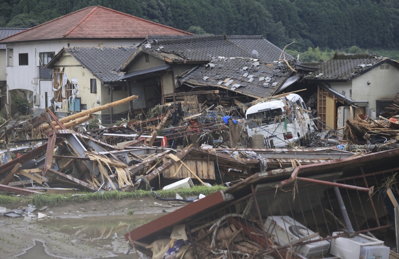 ▲暴雨重創日本九州熊本縣，圖為災情最慘重之一的球磨村。（圖／美聯社／達志影像）