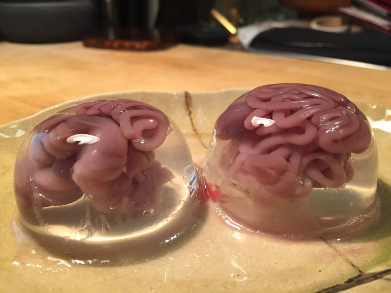 ▲日本網友自製紅豆水饅頭，但成品的模樣卻讓大家看傻眼。（圖／翻攝自＠sivaprod的推特）