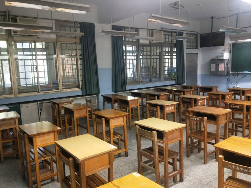 ▲針對行政院宣布全國中小學加裝冷氣,台電指出15萬台新設冷氣用電估約增30萬瓩,在備轉容量率亦僅佔0.8%,因此不影響供電。(圖/示意圖,台電提供)