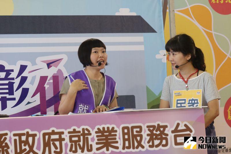 ▲勞工處透過短劇,宣導彰化縣促進青年結合在地特色資源留鄉返鄉進鄉創業及多元文化補助作業要點。(圖/記者陳雅芳攝,2020.07.09)