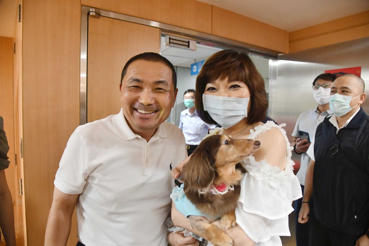 ▲侯友宜呼籲關懷寵物健康，一同守護毛寶貝、守護自己的家人。(圖/新北市政府提供)