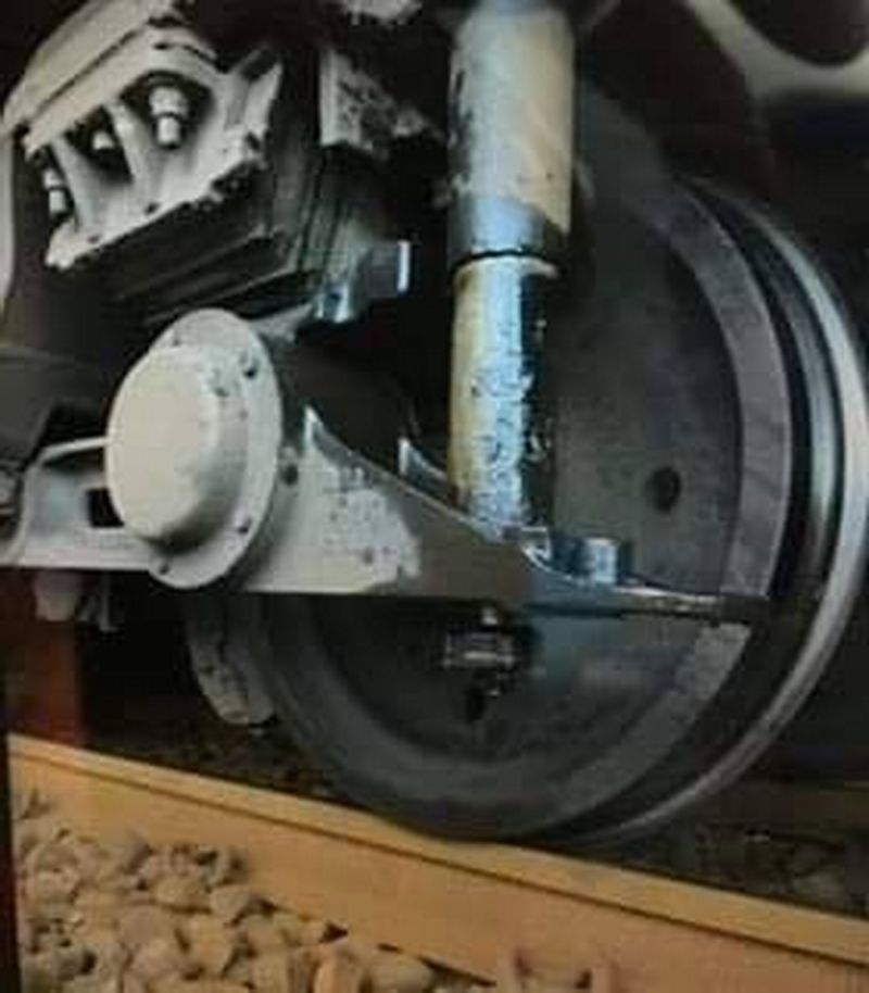 ▲出軌的列車是今晚6點從彰化站發車,預計晚間9點32分抵達基隆七堵。(民眾提供)