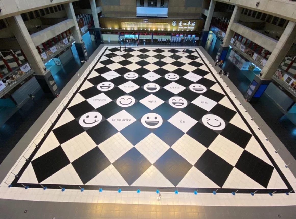 ▲台鐵表示，全台停電，造成太麻里站全站無電，無空調、照明及列車資訊系統無法顯示，但號誌及行車正常，不影響行車。（圖／台鐵局提供）